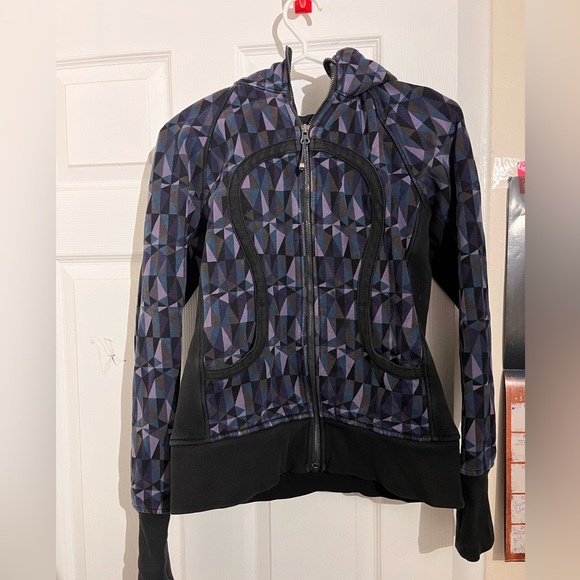 lululemon athletica Sweaters - lululemon athletica Black & Purple Geometric Hooded zip up sweater